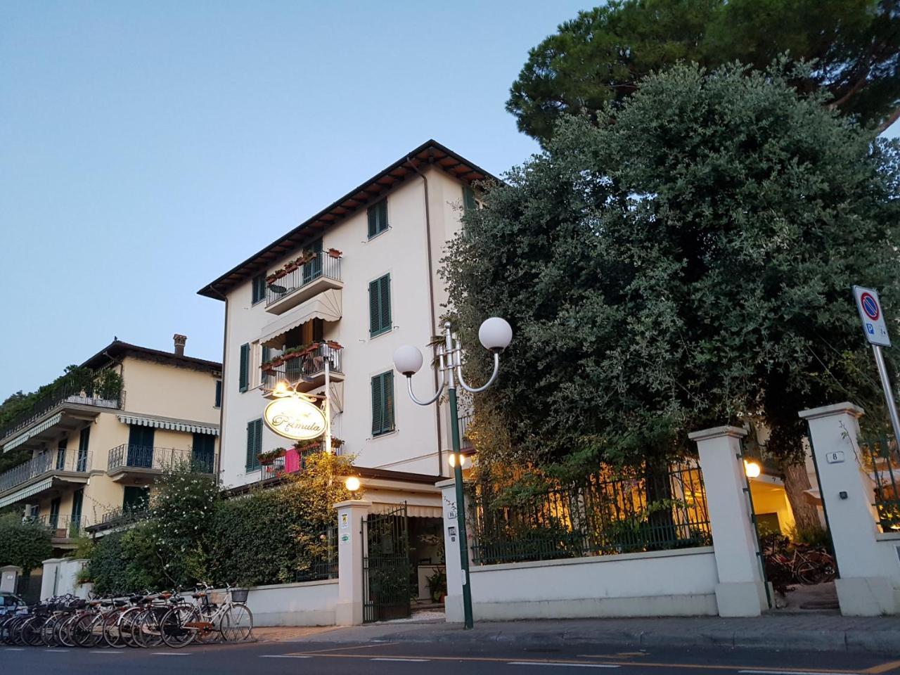 Hotel La Primula Forte dei Marmi Buitenkant foto